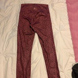 Lululemon wunder under leggings!